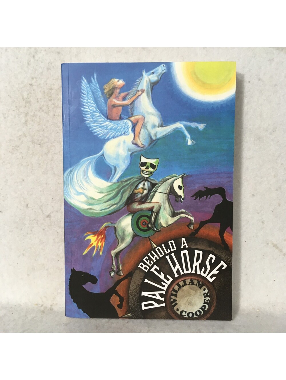 Bible Believer BEHOLD A PALE HORSE WILLIAM COOPER 1991 2019 CONSPIRACY ALIENS